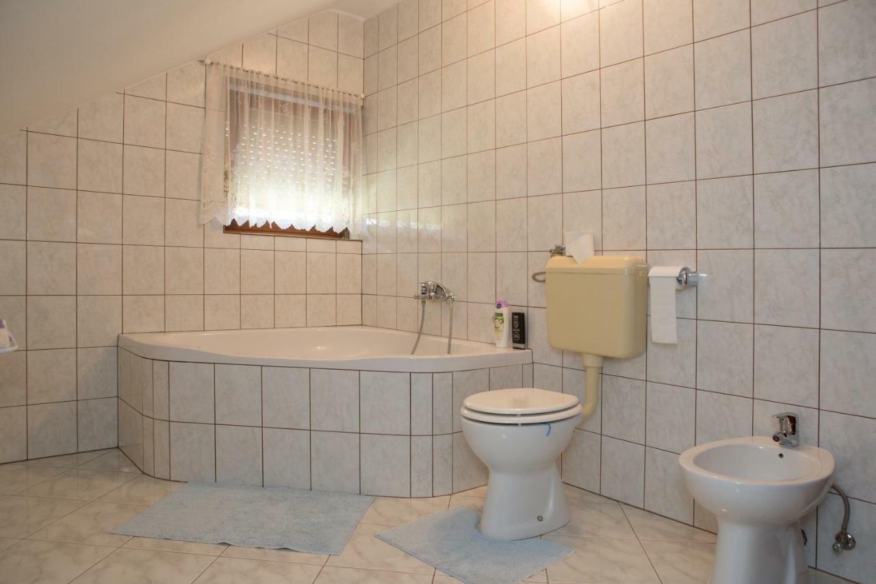 Apartman Dubravcic Daire Otočac Dış mekan fotoğraf